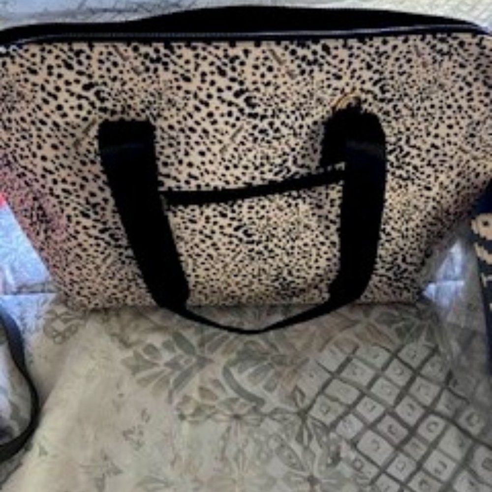Mali Lili Weekender bag in black & cream